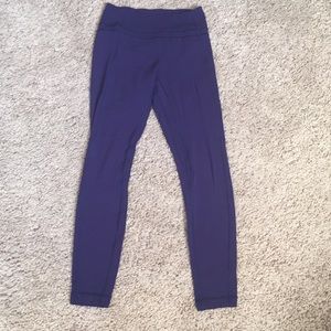 purple Lulu Lemon tights sz 6
